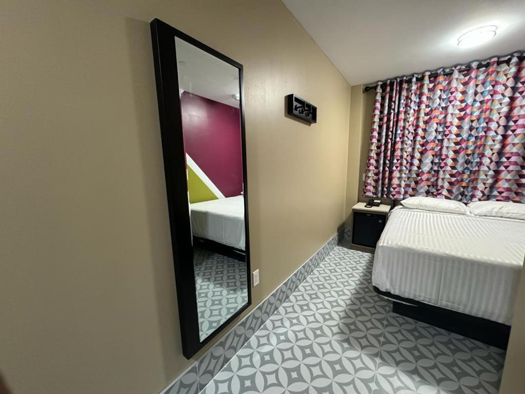 Moon Hotel Brooklyn New York Eksteriør billede